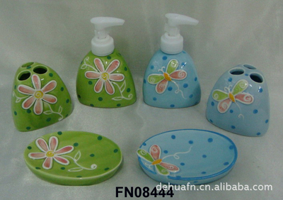 【供應(yīng)陶瓷衛(wèi)浴組 禮品 馬克杯 日用陶瓷 衛(wèi)生潔具】價(jià)格,廠家,圖片,衛(wèi)浴套件,福建省德化縣富盈工藝-